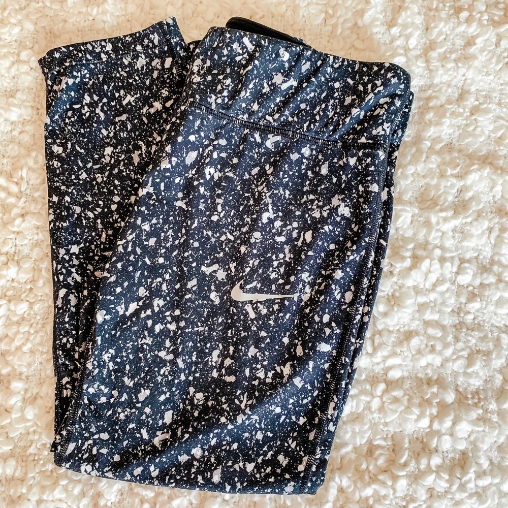 NWOT Nike Training Leggings